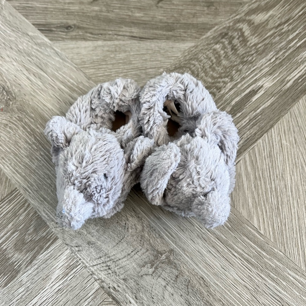 Pottery Barn Kids elephant slippers 6-12 months
